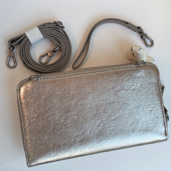 The Sak Iris Genuine Leather Smartphone Wallet Crossbody - Picture 2 of 9